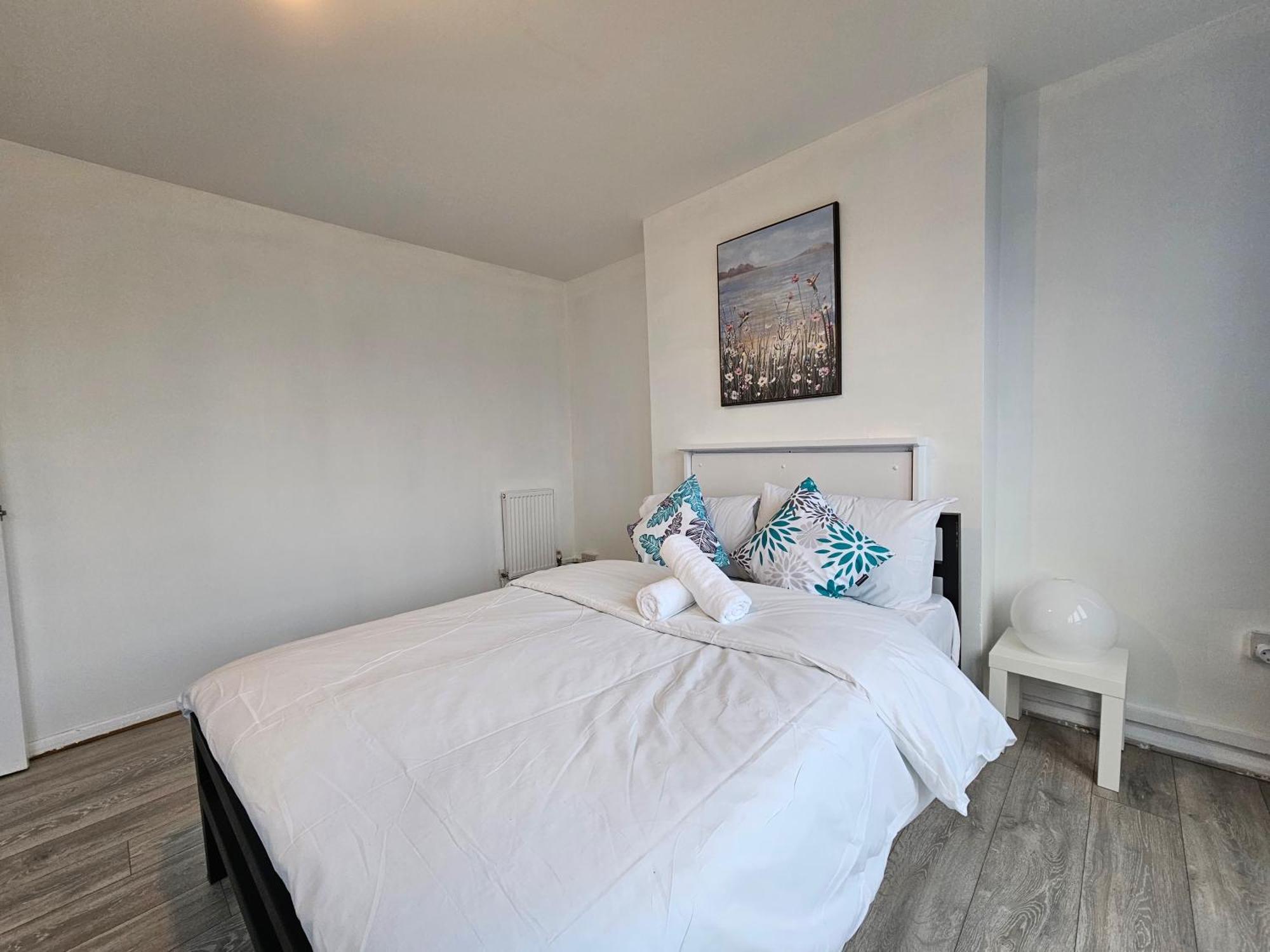 Whitechapel E1 Rooms Лондон Экстерьер фото